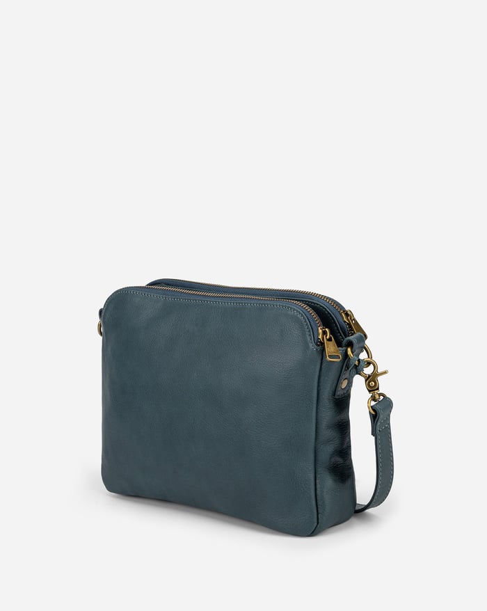 Freja | Urban leather crossbody bag