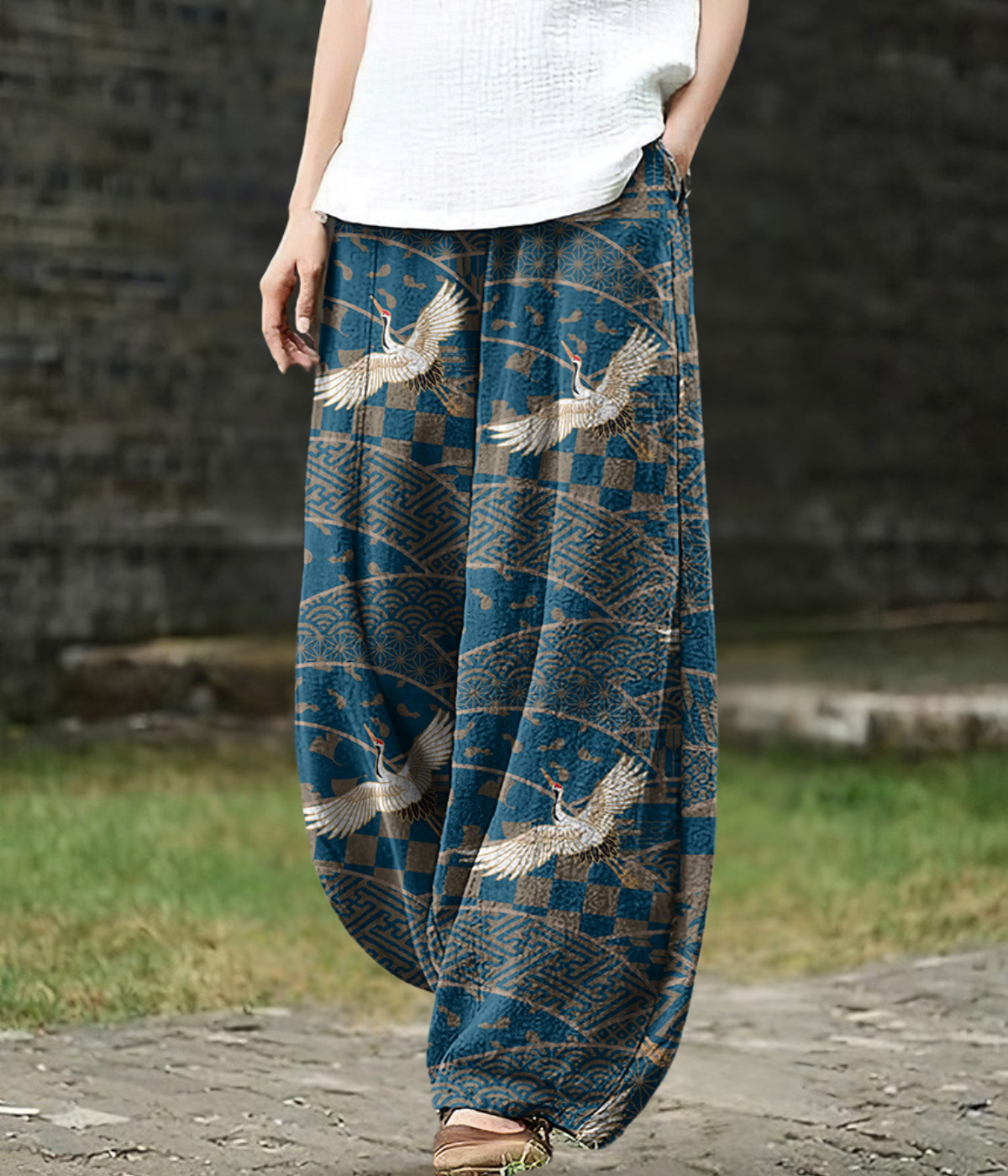 Emilie | Crane Print Wide-Leg Pants
