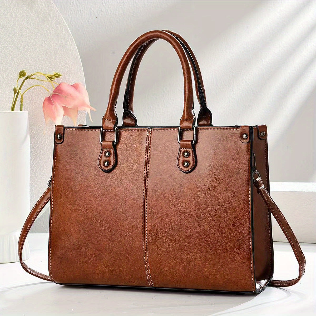 Kylie | Handbag in Structured Leather